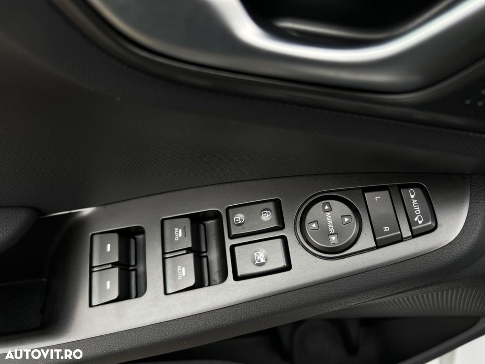 Hyundai IONIQ Trend - 32