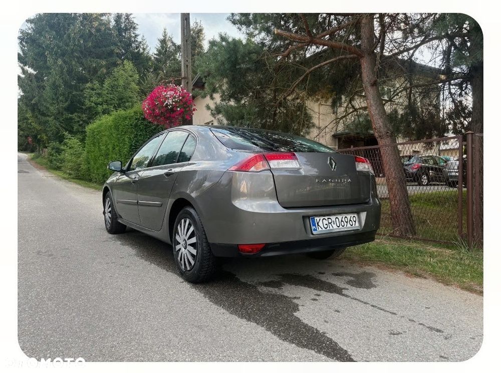 Renault Laguna 2.0 Black Edition - 11