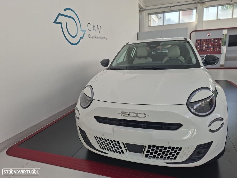 Fiat 600e 54 kWh Business Edition - 4