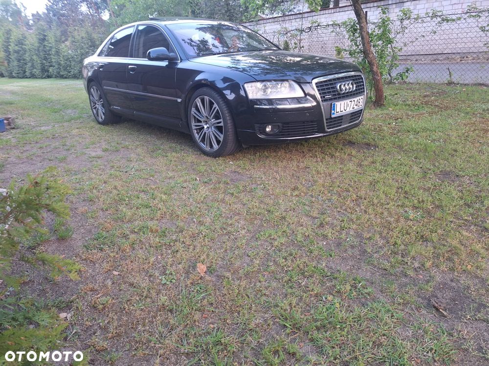Audi A8 4.2 Quattro - 2
