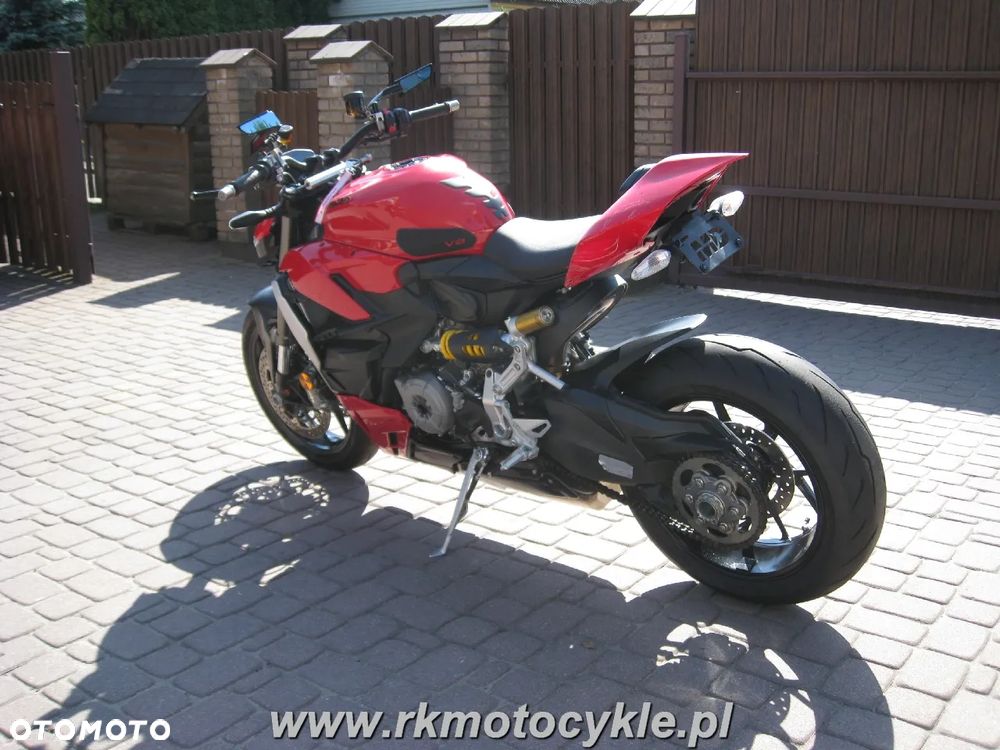 Ducati Streetfighter V2 - 5