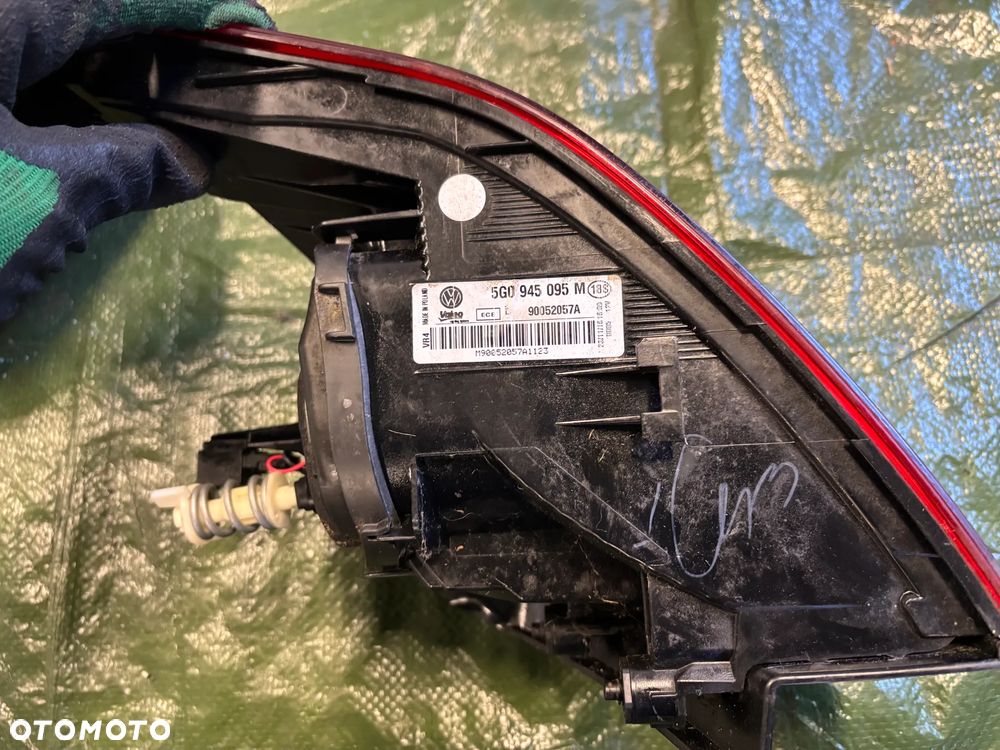 VW Golf VII HB lampy lampa tył prawa lewa 5G0945096M 5G0945095M - 5