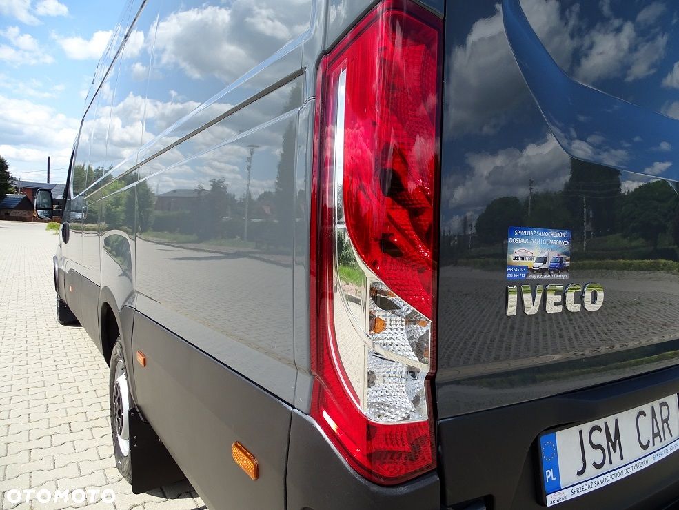 Iveco Daily 35S18 L4H3 3.0 180 Blaszak Furgon UNIKAT!! 77 Tyś.km. JAK NOWY!! Salon PL 1 Wł.!! - 11