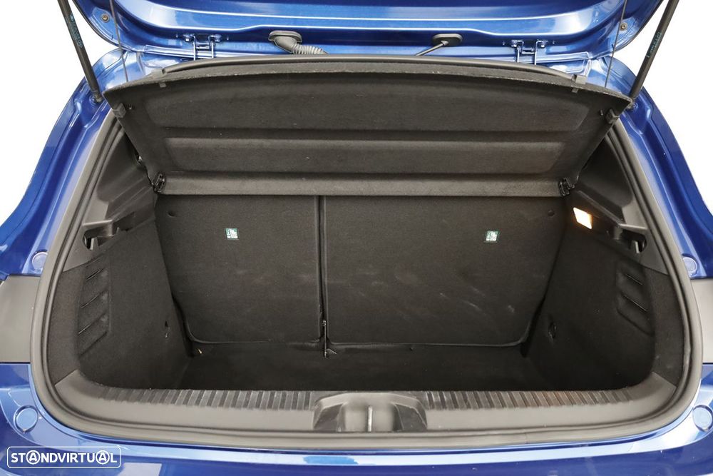 Renault Clio 1.0 TCe Techno Bi-Fuel - 23