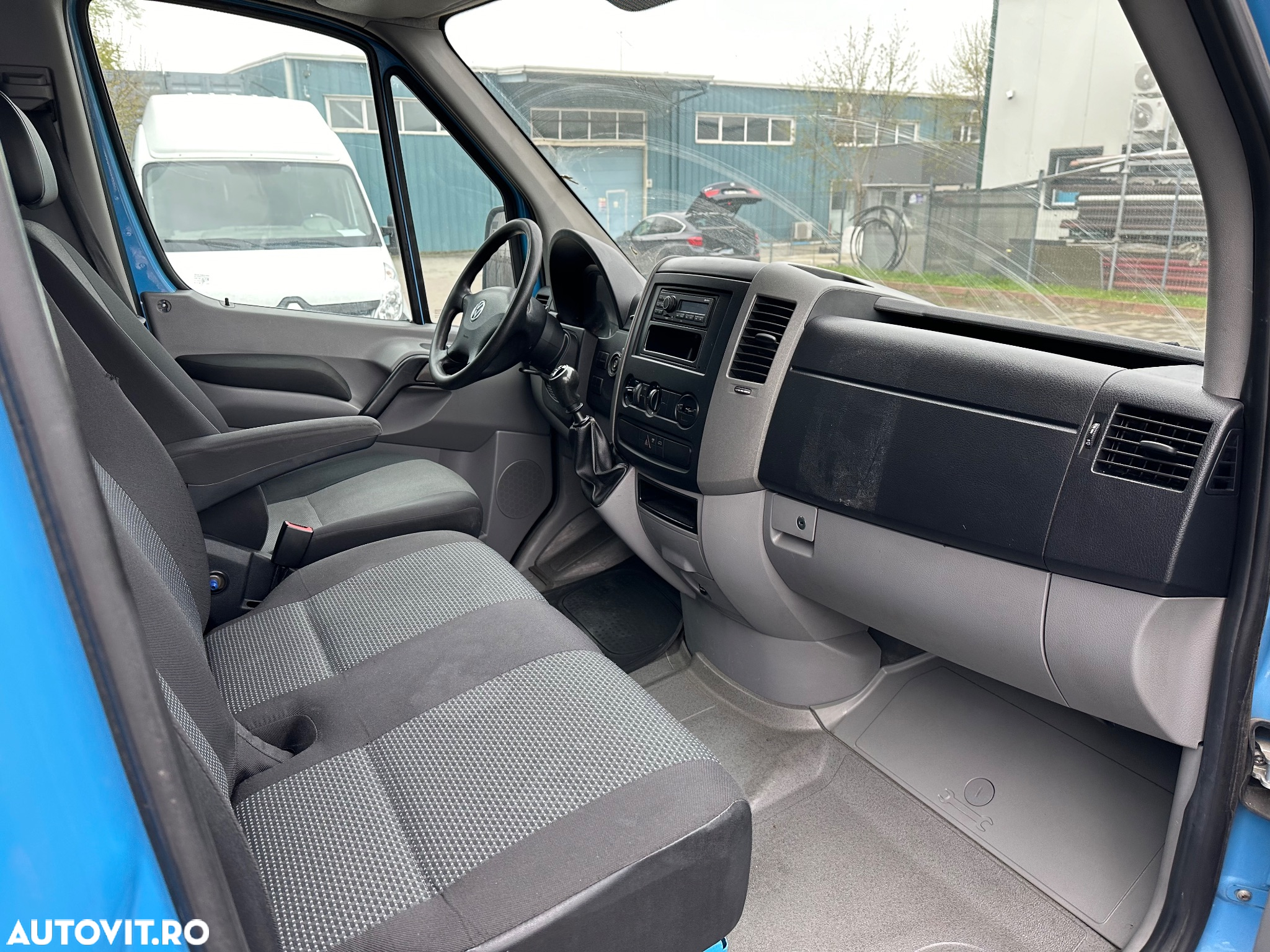 Volkswagen Crafter Autoutilitara Furgon - 13