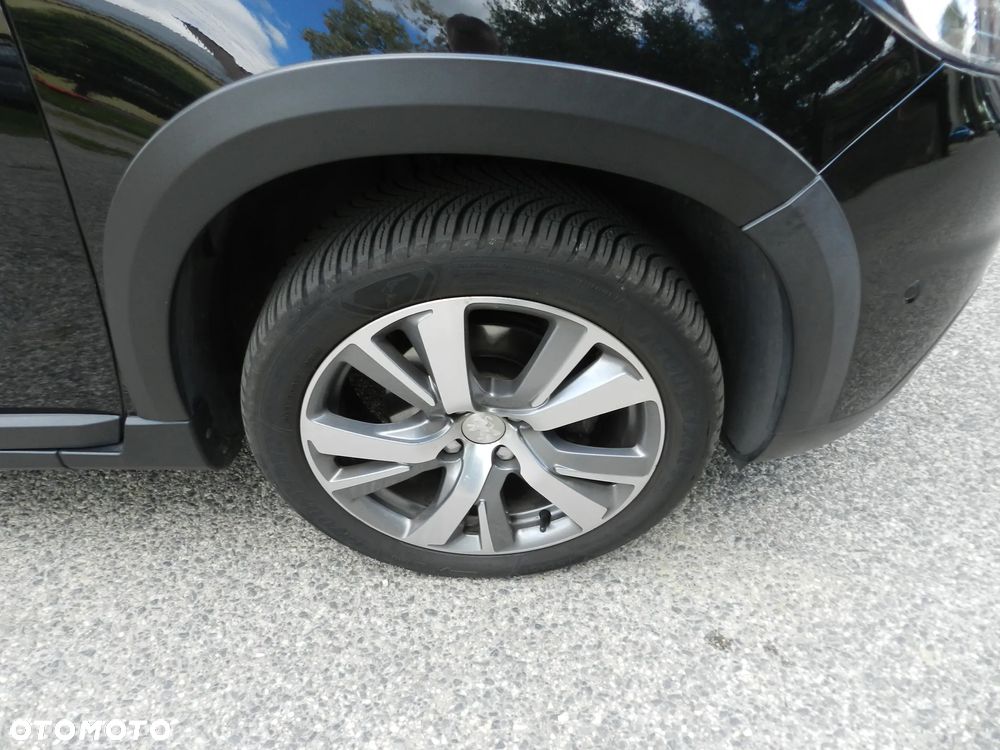 Peugeot 2008 1.2 Pure Tech GPF Style S&S EAT6 - 12