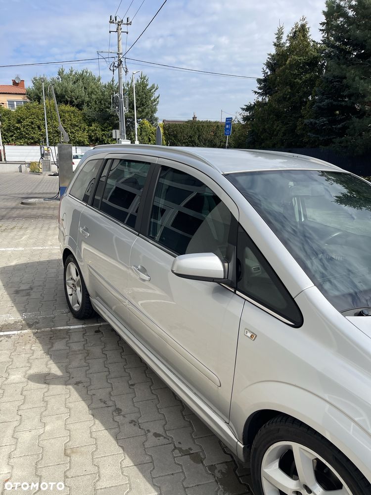 Opel Zafira 2008 photo 2