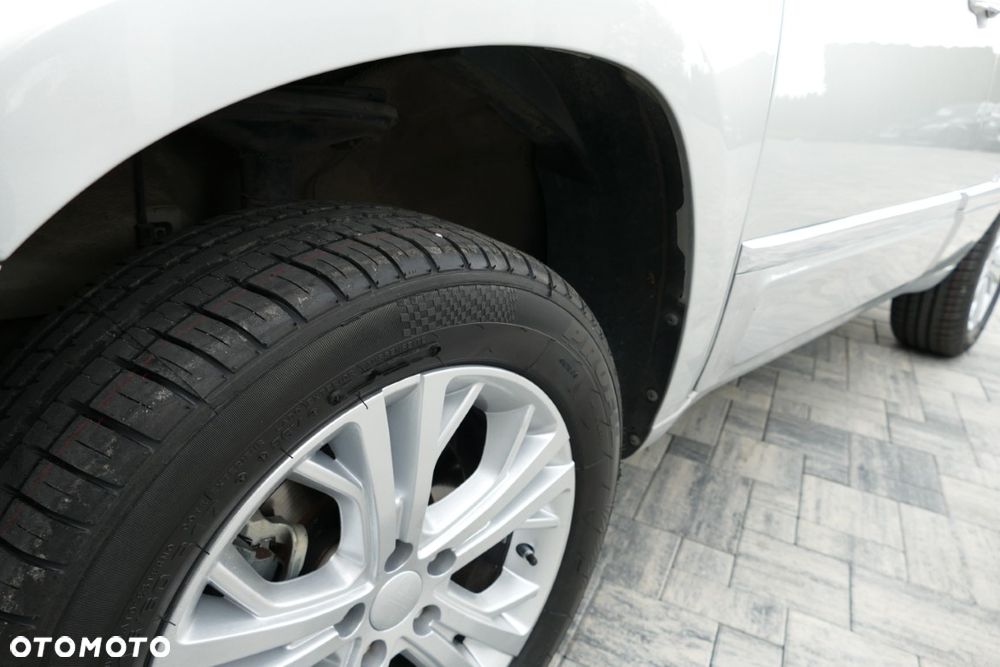 Suzuki Grand Vitara - 29