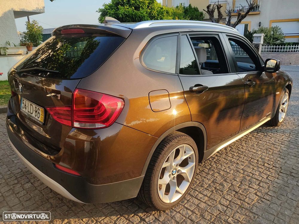 BMW X1 18 d sDrive - 12