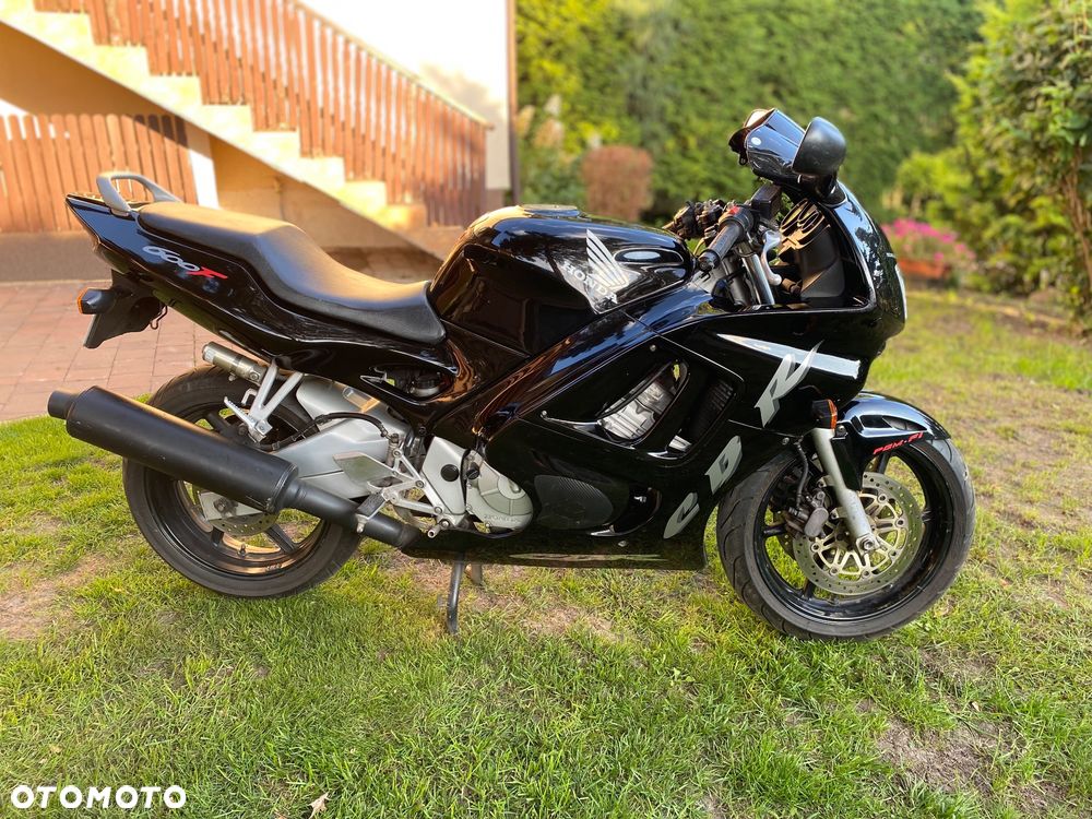 Honda CBR - 1