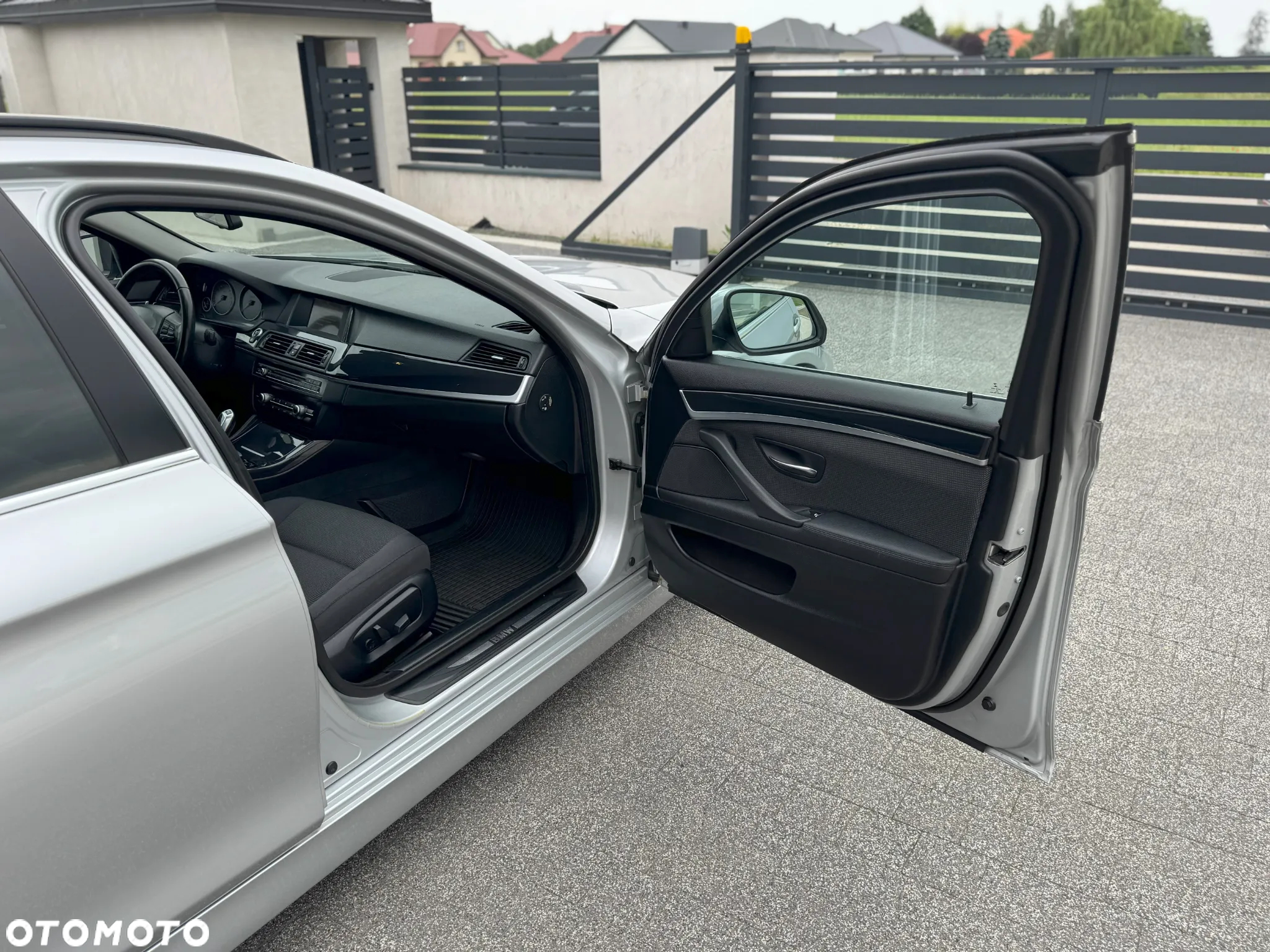 BMW Seria 5 520d Luxury Line - 16