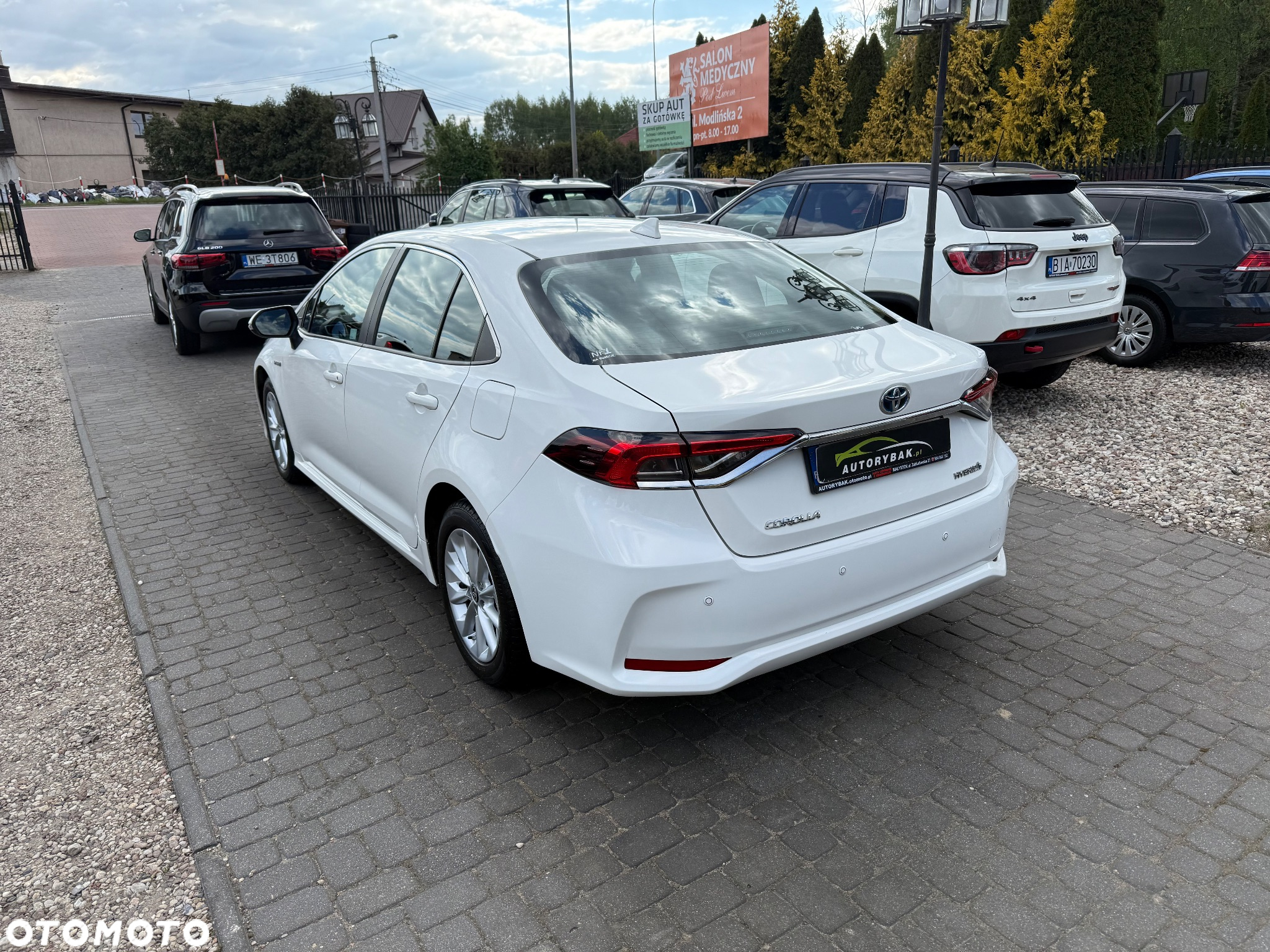 Toyota Corolla 1.8 Hybrid Comfort - 27