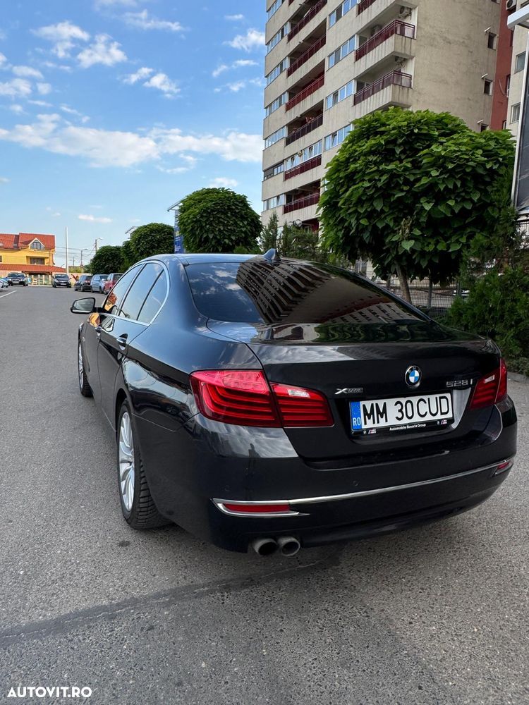 BMW Seria 5 528i xDrive AT - 2