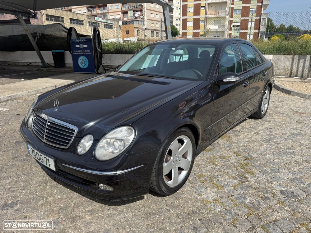 Mercedes-Benz E 270 - 1