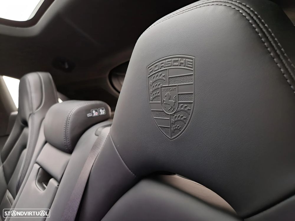 Porsche Panamera Sport Turismo 4 E-Hybrid Platinum Edition PDLS - 39