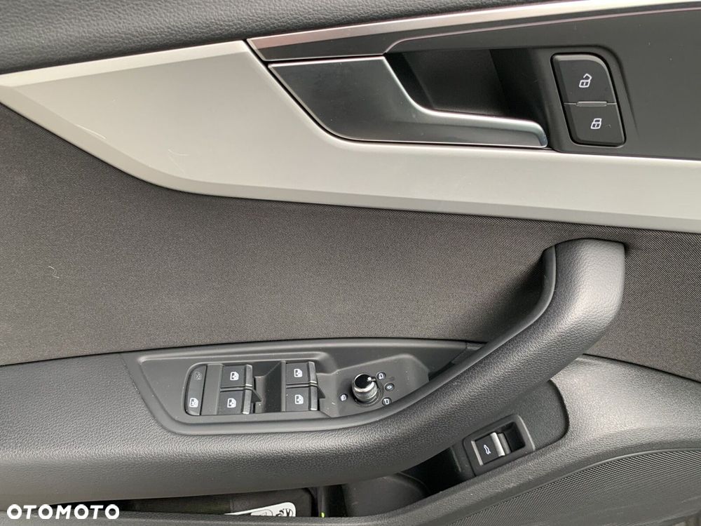 Audi A4 Limousine 35 TFSI mHEV S Line S tronic - 25