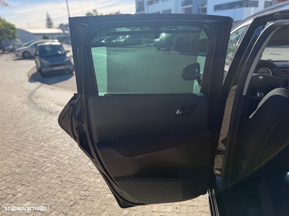 Peugeot 3008 1.6 HDi Sport 130g - 19