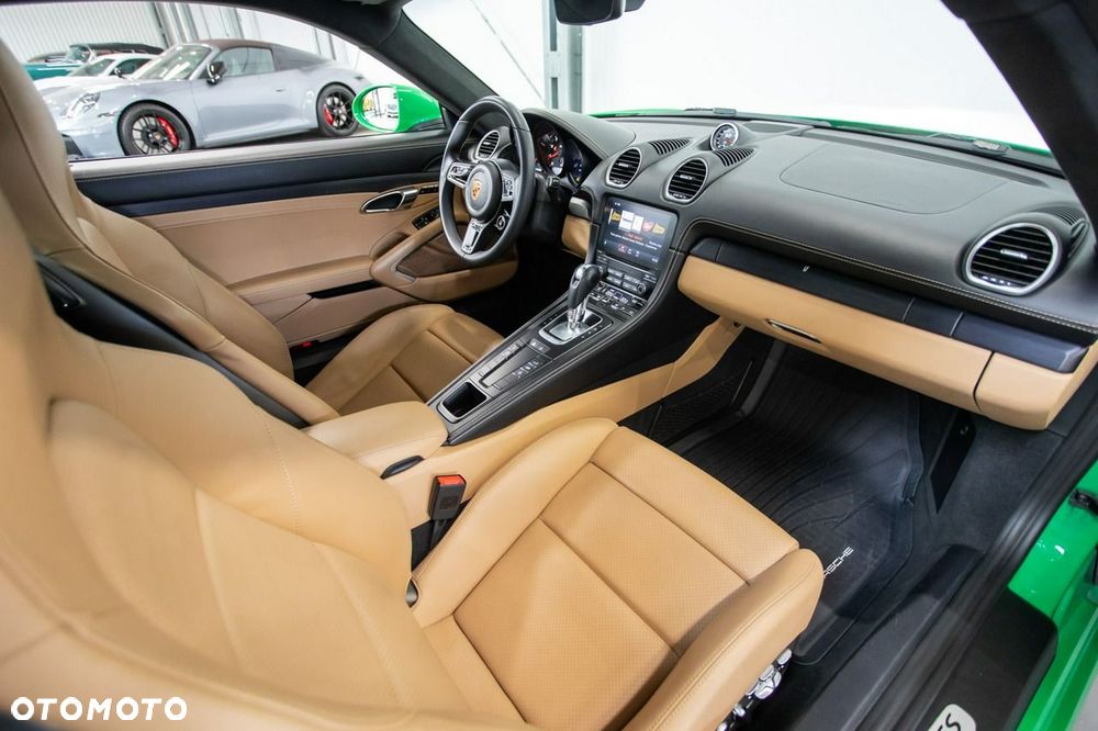 Porsche 718 Cayman GTS 4.0 PDK - 23