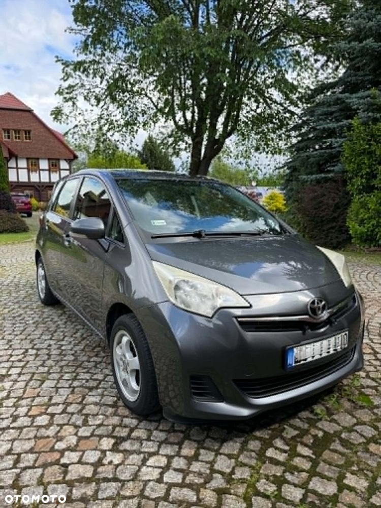 Toyota Verso S - 1