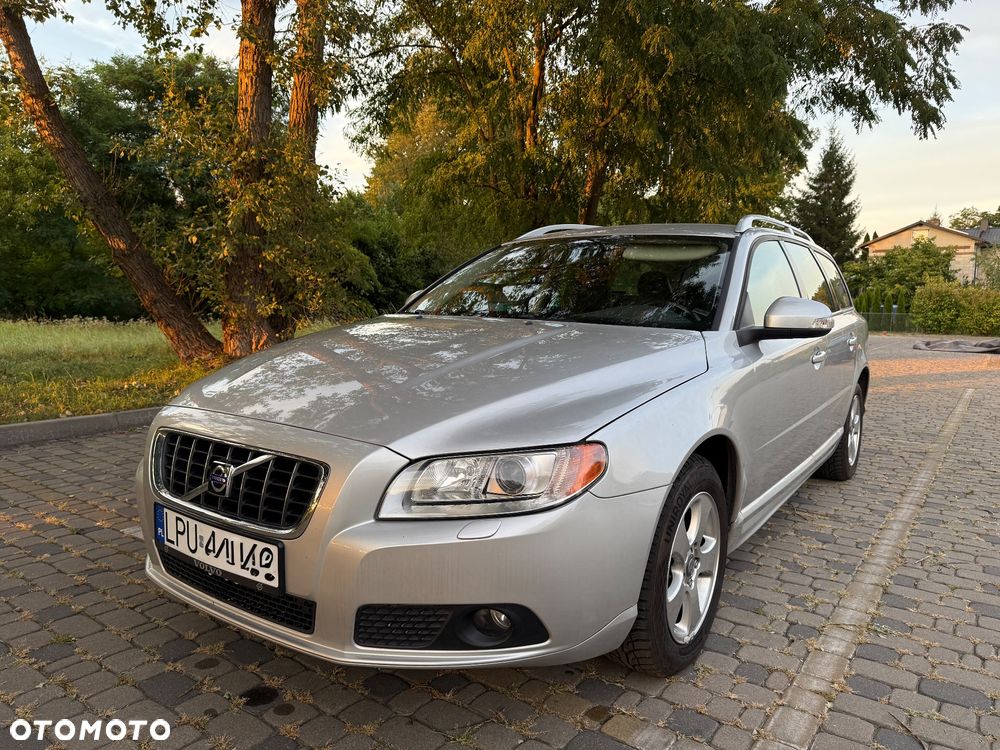 Volvo V70 2.0D Momentum - 9