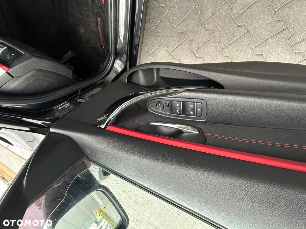 BMW Seria 3 320d Sport Line - 12