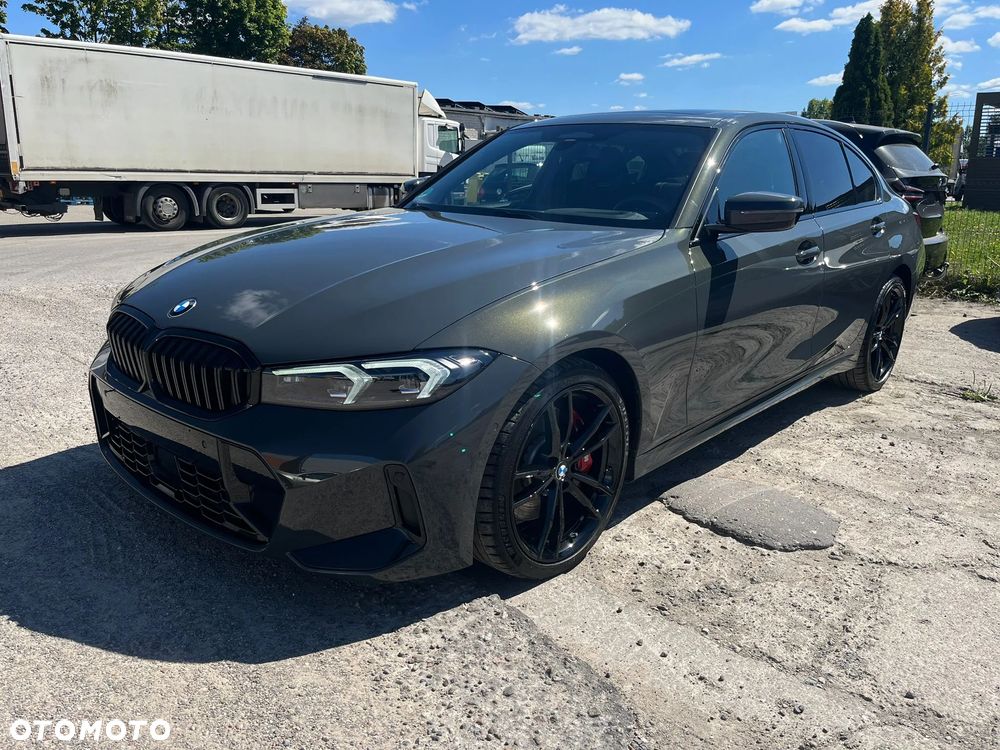 BMW Seria 3 330i xDrive M Sport sport - 1