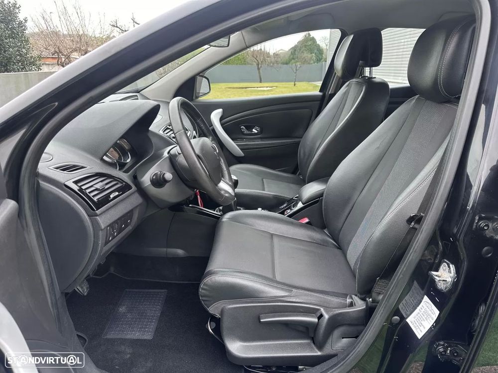 Renault Mégane 1.5 dCi Bose Edition - 24