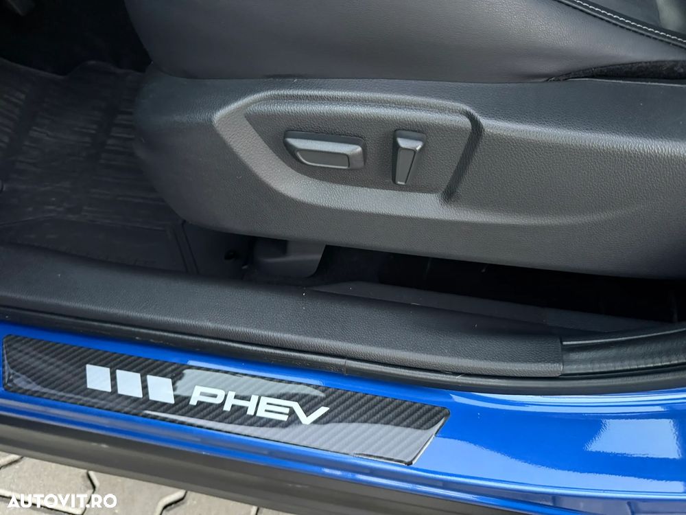 Mitsubishi Eclipse-Cross Plug-In Hybrid 4WD Top - 26