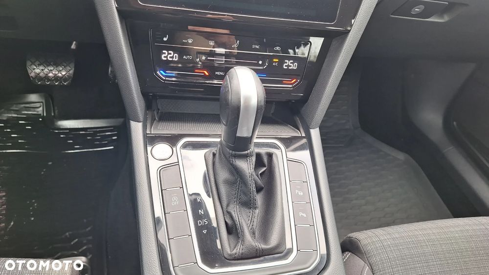 Volkswagen Passat 1.5 TSI EVO Essence DSG - 17