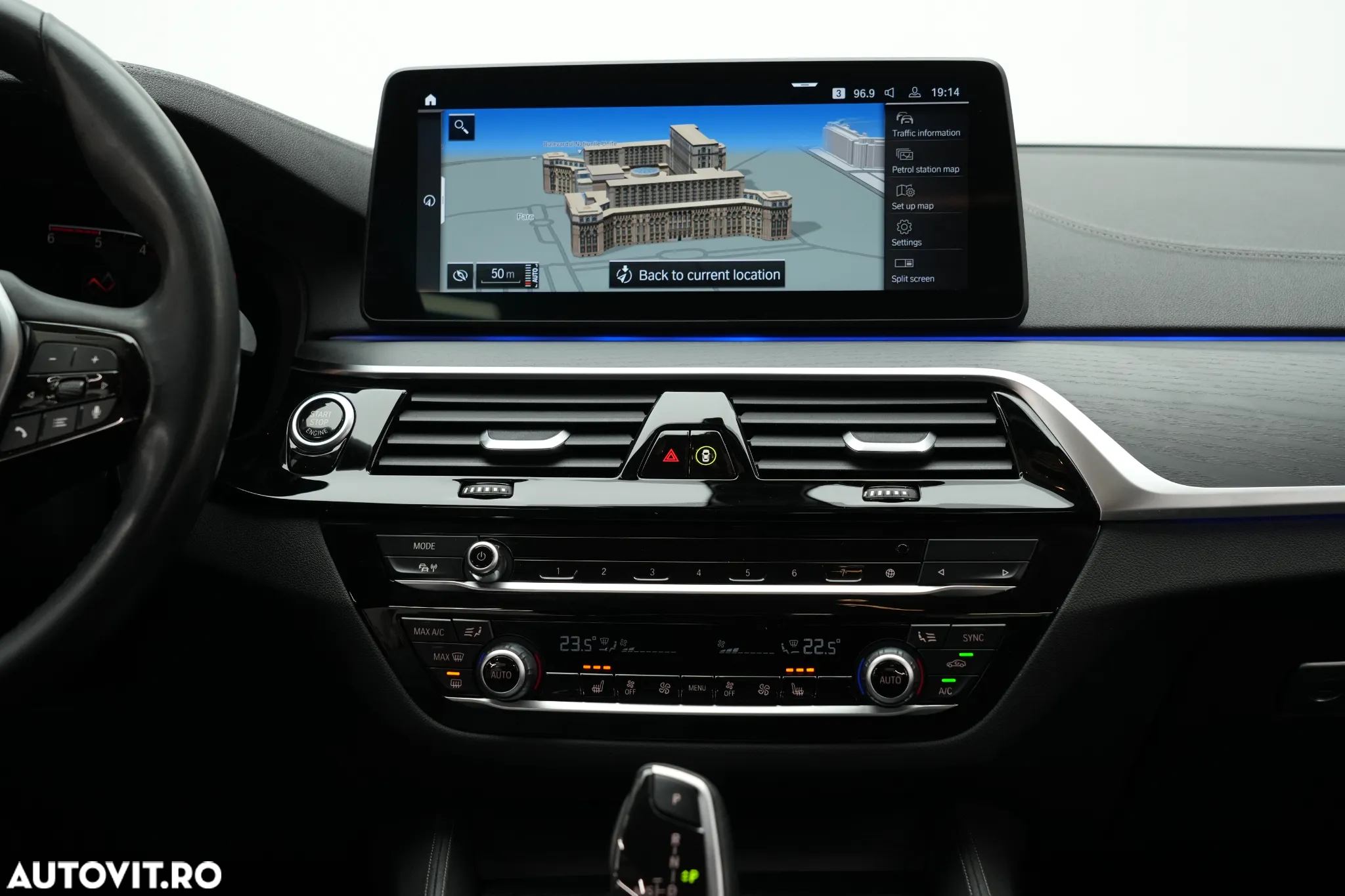 BMW Seria 5 520d Aut. Luxury Line - 38