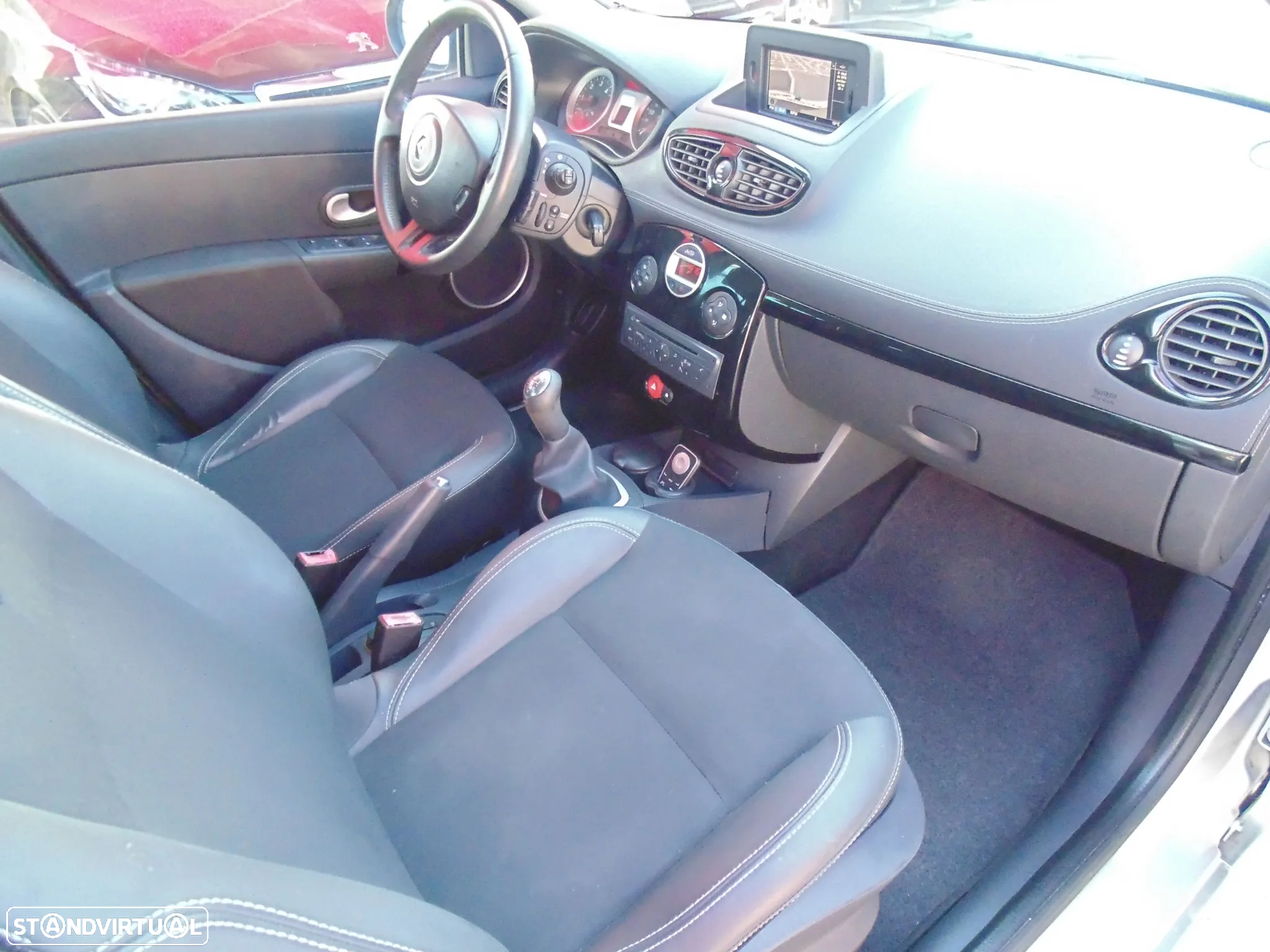 Renault Clio Break 1.5 dCi Dynamique S - 14