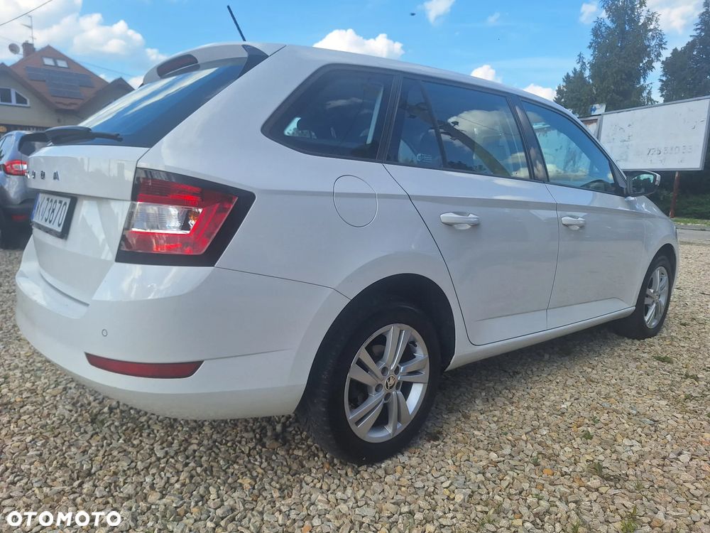 Skoda Fabia 1.0 TSI Ambition - 11