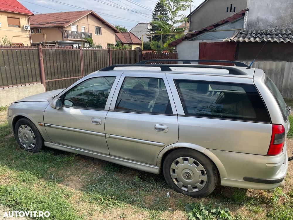 Opel Vectra 1.8i 16V Comfort - 1