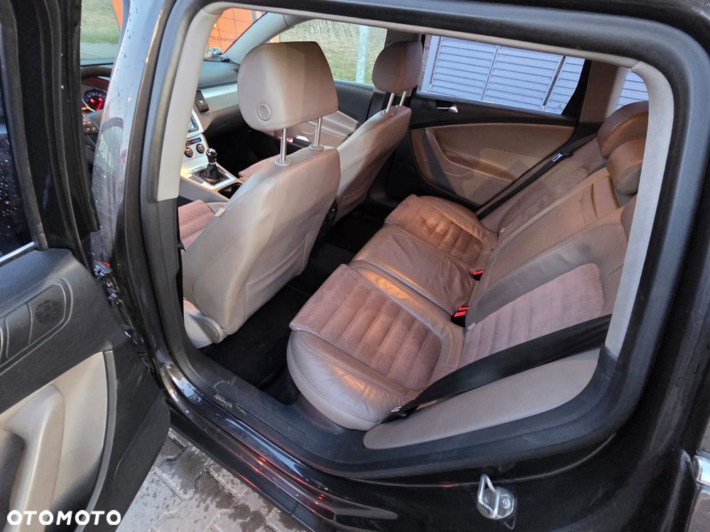 Volkswagen Passat 2.0 TDI DPF Individual Chrom - 7