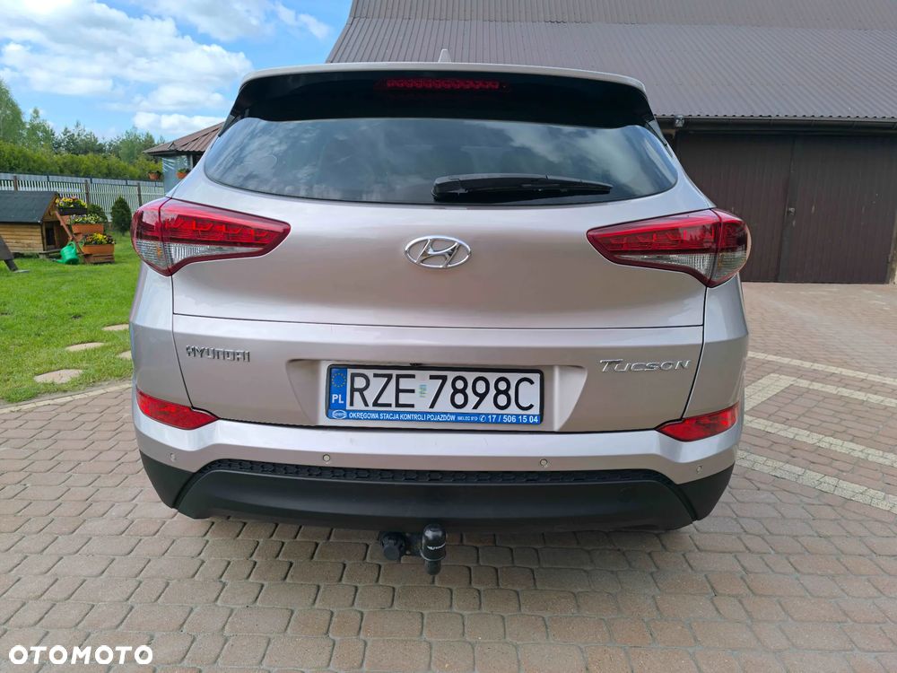 Hyundai Tucson 1.7 CRDI BlueDrive Style 2WD - 4