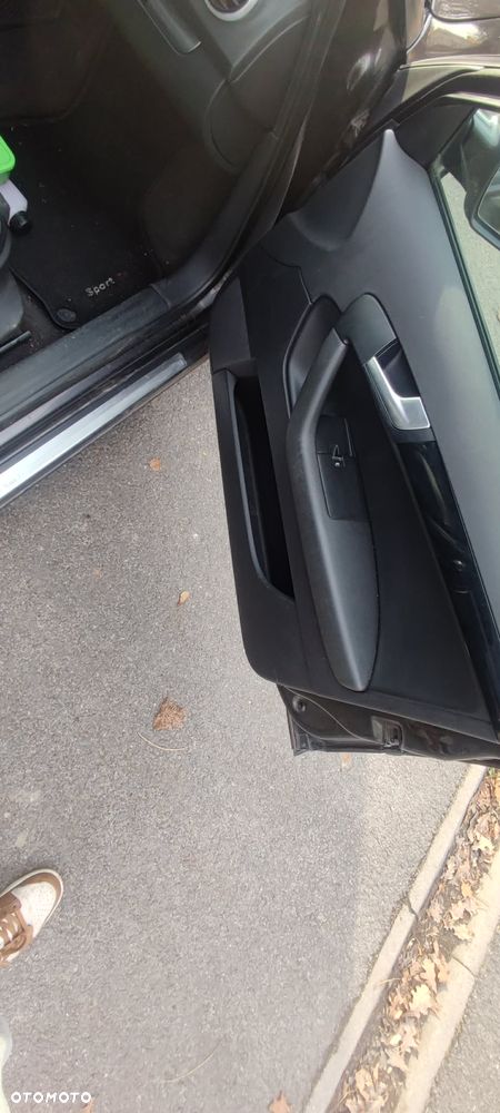 Audi A3 Sportback 1.6 TDI DPF S line Sportpaket - 4