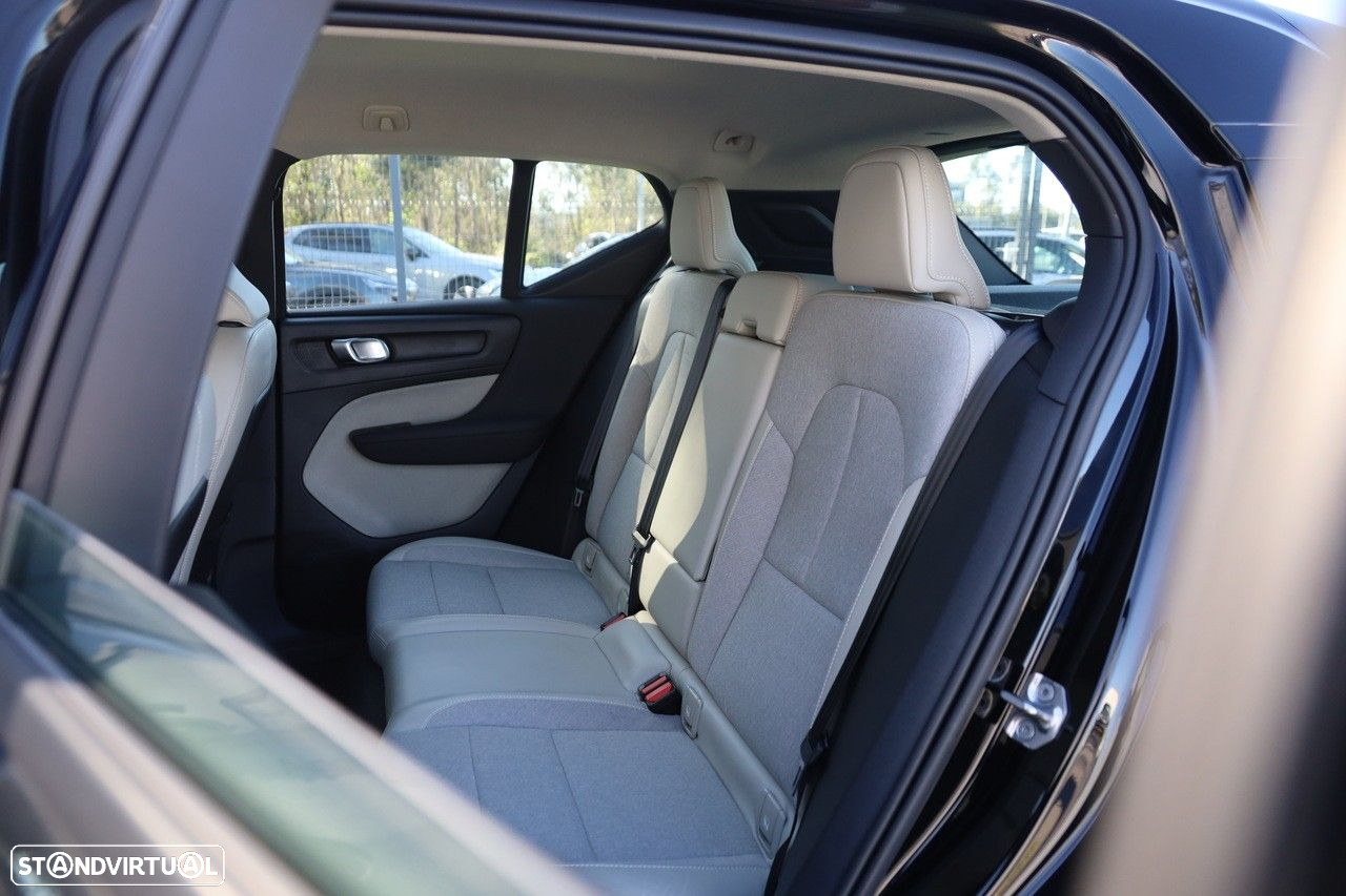 Volvo XC 40 2.0 D3 Momentum Plus Geartronic - 10