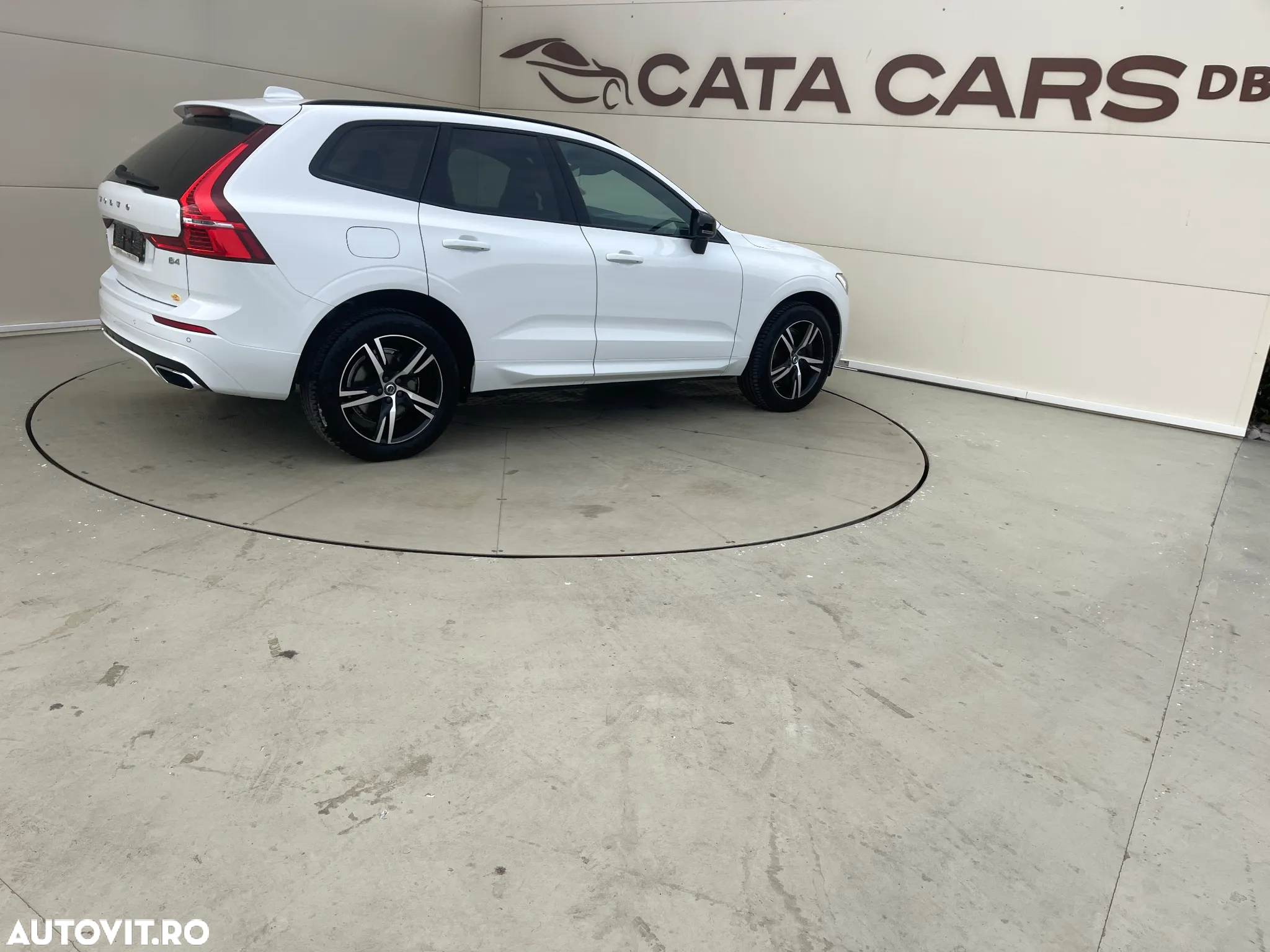 Volvo XC 60 B4 MHEV R-Design - 15