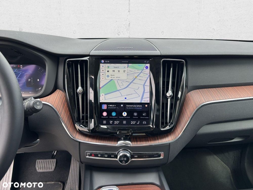 Volvo XC 60 B5 B AWD Plus Bright - 19