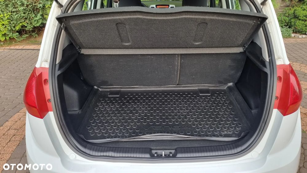 Kia Venga 1.4 CVVT Edition 7 - 13