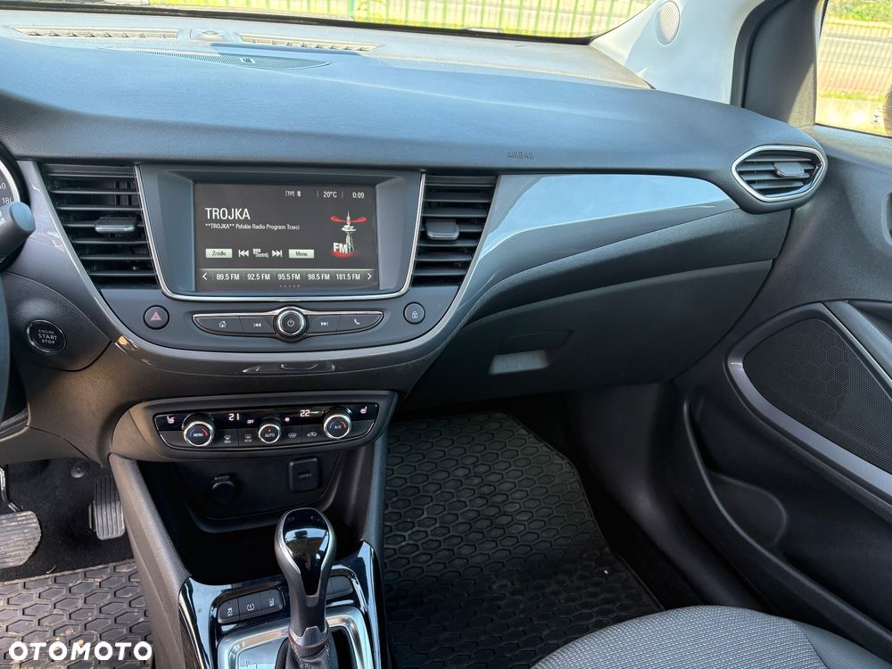 Opel Crossland X - 10