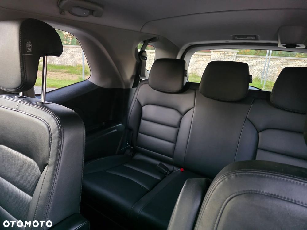 SsangYong/KGM Rodius 2.2 e-XDi220 Turismo - 9