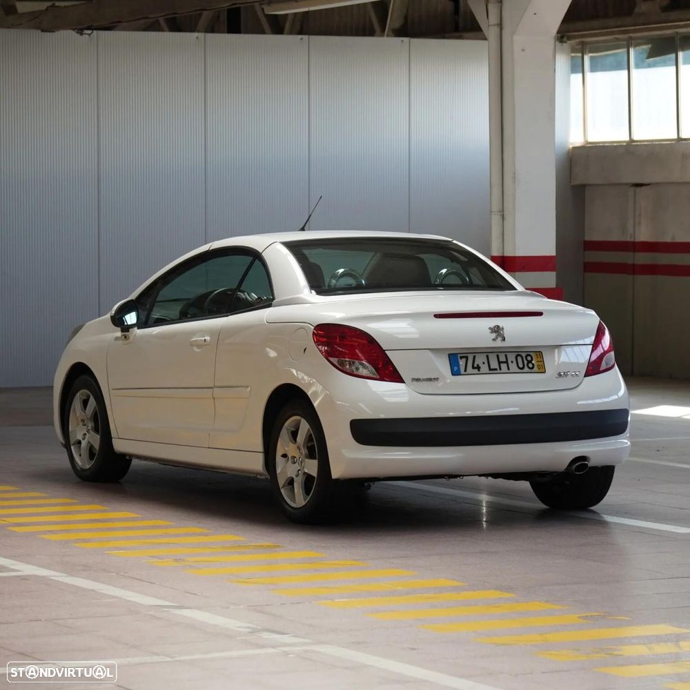 Peugeot 207 CC 1.6 SE 200 Anos - 9