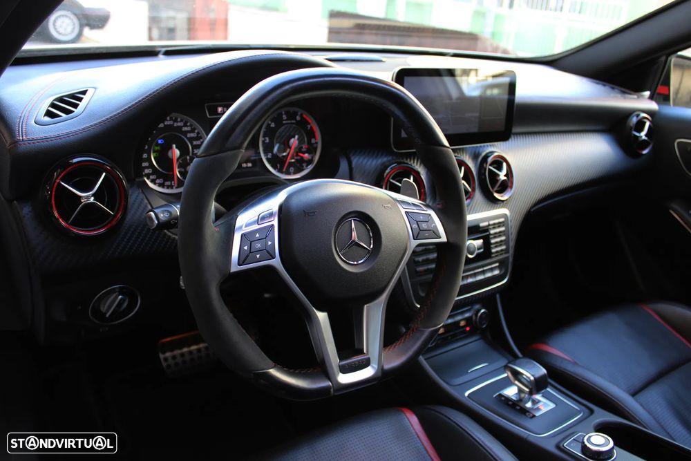 Mercedes-Benz A 45 AMG 4Matic Speedshift 7G-DCT - 20