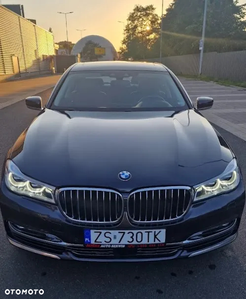 BMW Seria 7 750Li xDrive - 3