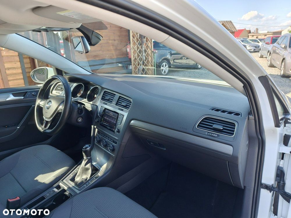 Volkswagen Golf 1.4 TSI BlueMotion Technology Comfortline - 21