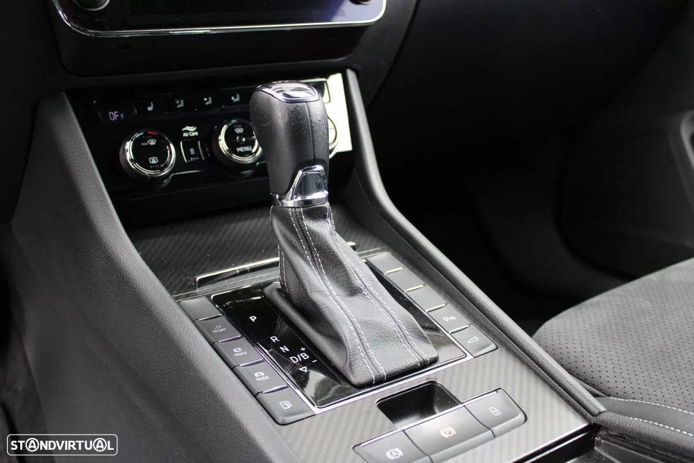 Skoda Superb 1.4 TSI iV Sportline DSG - 29