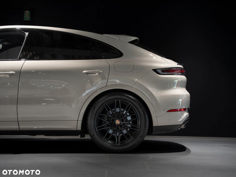 Porsche Cayenne E-Hybrid PHEV - 12