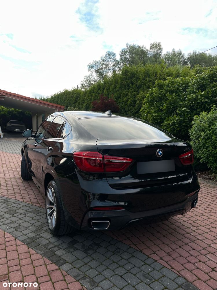 BMW X6 xDrive30d - 9