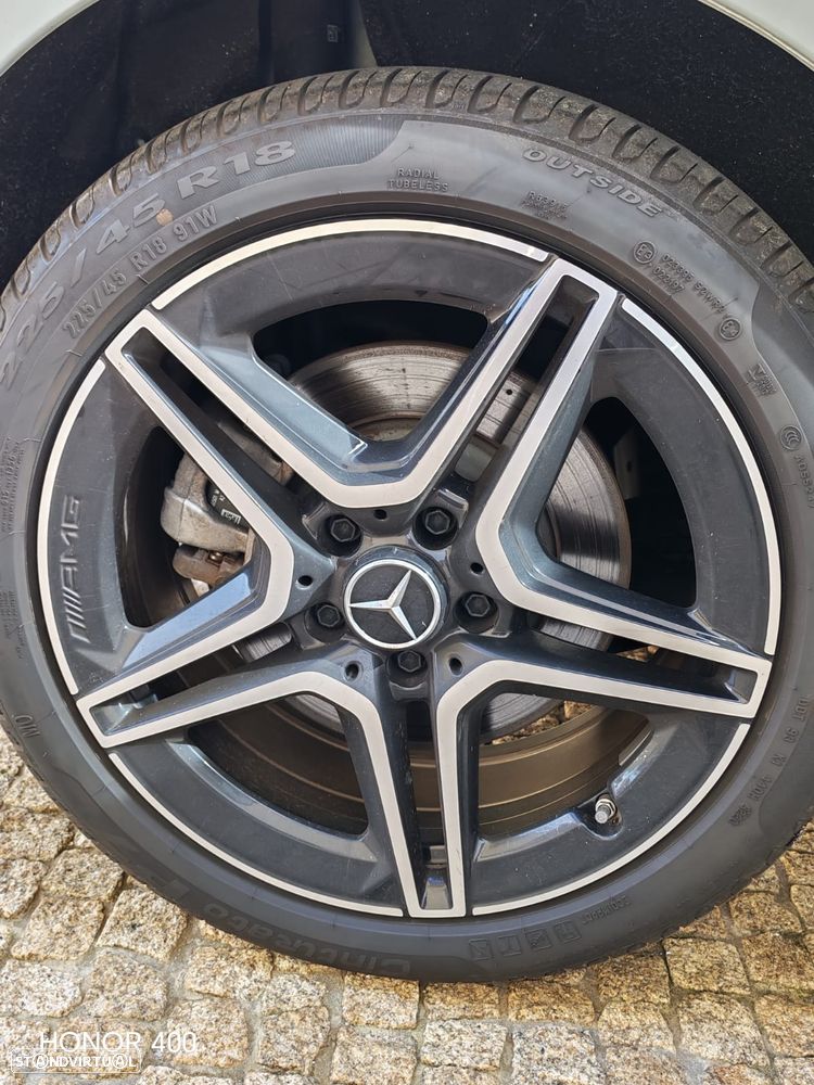 Mercedes-Benz A 250 e 8G-DCT - 8